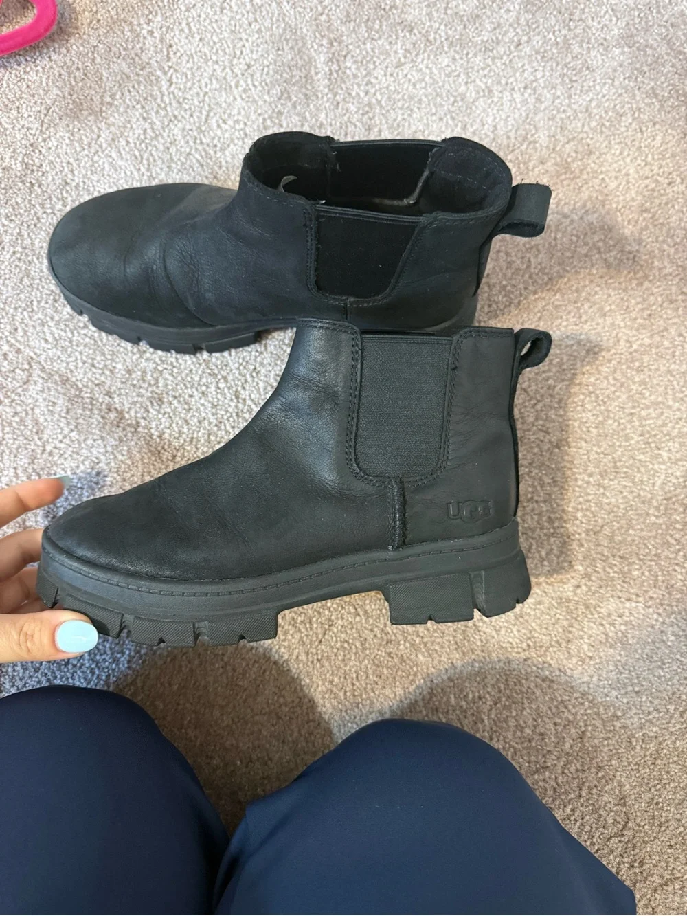 Kids UGG Black Leather Chelsea-Style Ankle Boots